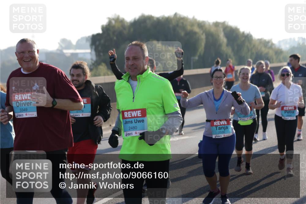 03.10.2025 - Köhlbrandbrückenlauf Jannik Wohlers http://msf.ph/oto/9066160 03.10.2025 09:27:07 Position 3 3349, 2179, 2480, 2530, 2895 meine-sportfotos.de