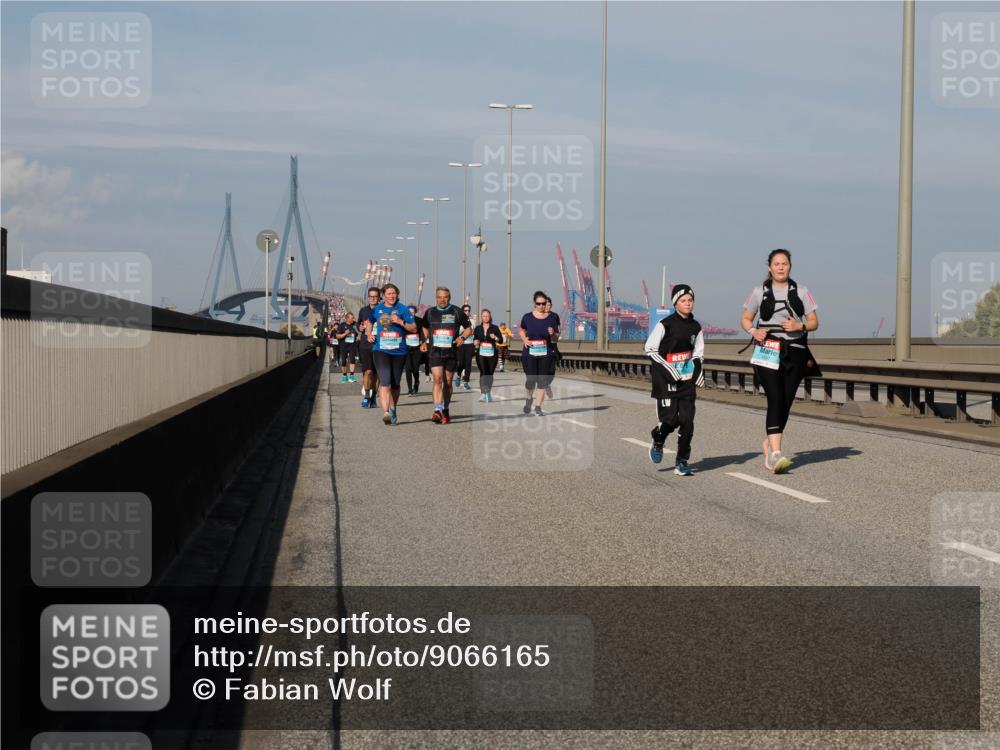 03.10.2025 - Köhlbrandbrückenlauf Fabian Wolf http://msf.ph/oto/9066165 03.10.2025 10:09:12 Position 3  meine-sportfotos.de