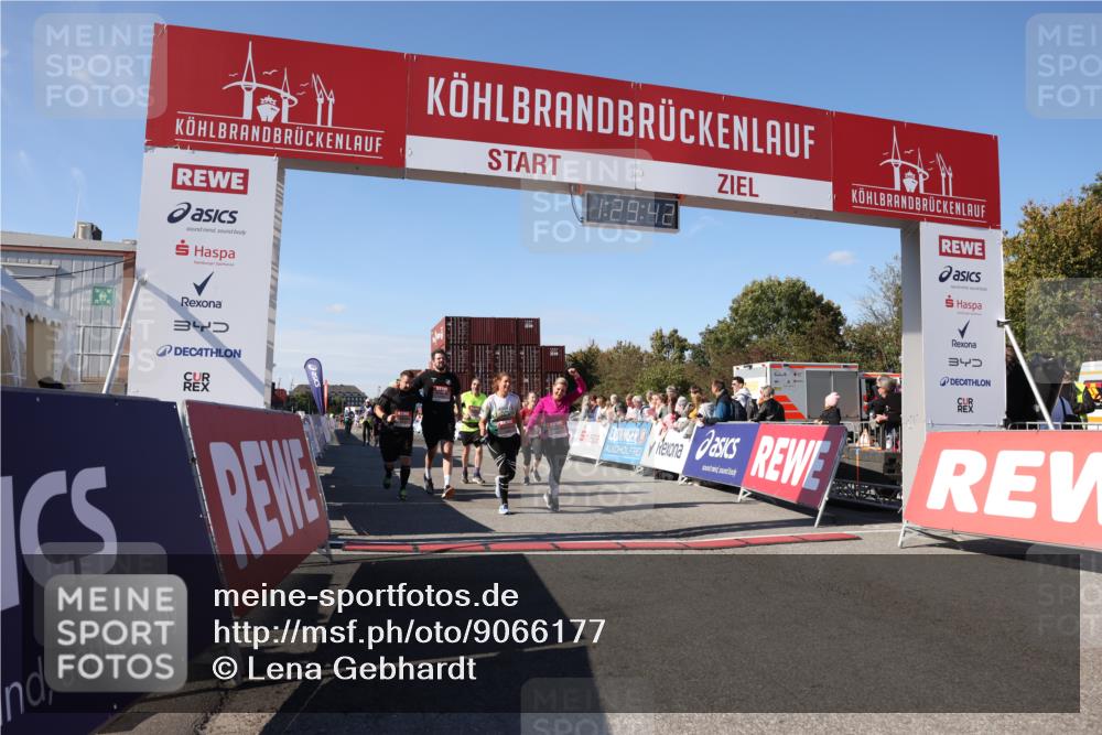 03.10.2025 - Köhlbrandbrückenlauf Lena Gebhardt http://msf.ph/oto/9066177 03.10.2025 13:29:43 Ziel 4629, 4660, 4720, 4733, 5119, 5120, 5260, 5333, 5482, 5574, 6093, 6215, 6387, 6439, 6543, 6554, 6555 meine-sportfotos.de