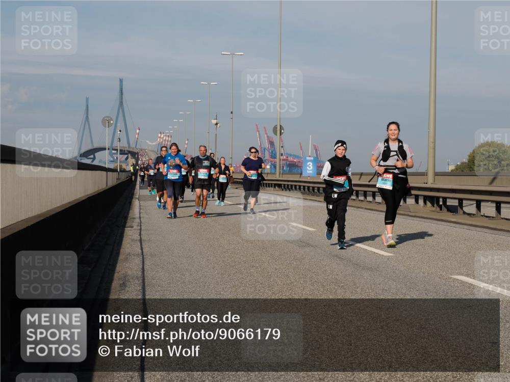 03.10.2025 - Köhlbrandbrückenlauf Fabian Wolf http://msf.ph/oto/9066179 03.10.2025 10:09:13 Position 3 1897 meine-sportfotos.de