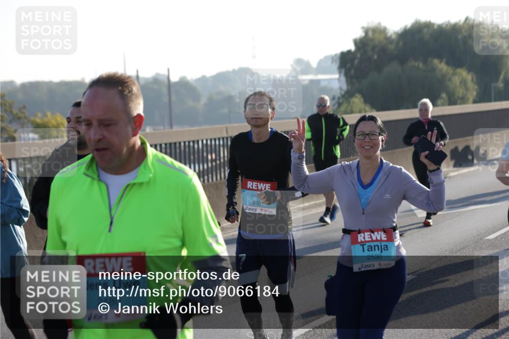 03.10.2025 - Köhlbrandbrückenlauf Jannik Wohlers http://msf.ph/oto/9066184 03.10.2025 09:27:08 Position 3 2480, 380, 2530 meine-sportfotos.de