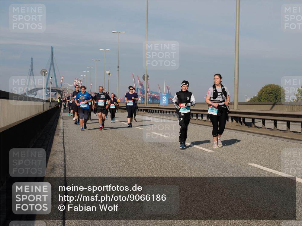 03.10.2025 - Köhlbrandbrückenlauf Fabian Wolf http://msf.ph/oto/9066186 03.10.2025 10:09:13 Position 3 3 meine-sportfotos.de