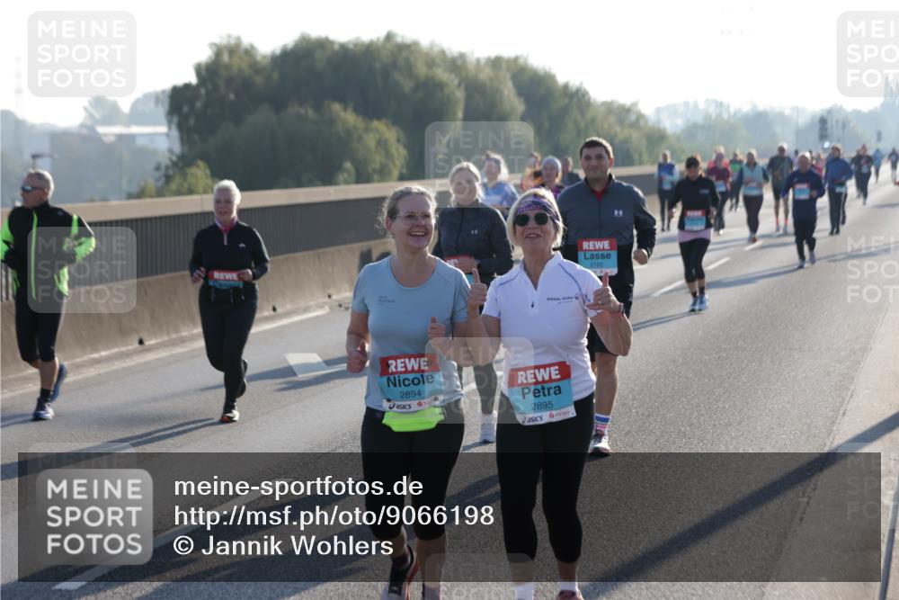 03.10.2025 - Köhlbrandbrückenlauf Jannik Wohlers http://msf.ph/oto/9066198 03.10.2025 09:27:09 Position 3 2894, 2895, 2182 meine-sportfotos.de
