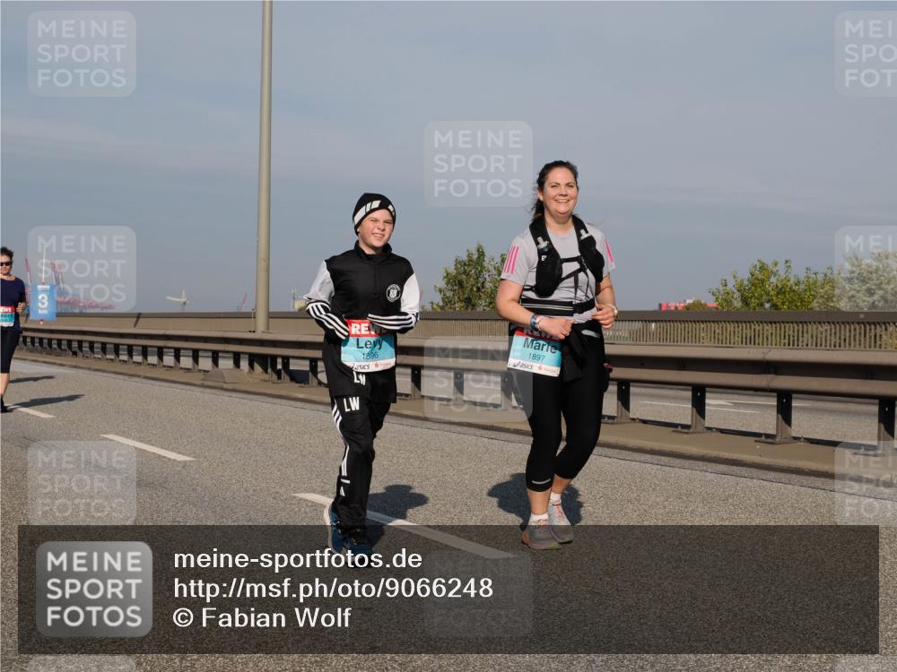 03.10.2025 - Köhlbrandbrückenlauf Fabian Wolf http://msf.ph/oto/9066248 03.10.2025 10:09:16 Position 3 3, 1896, 1897 meine-sportfotos.de