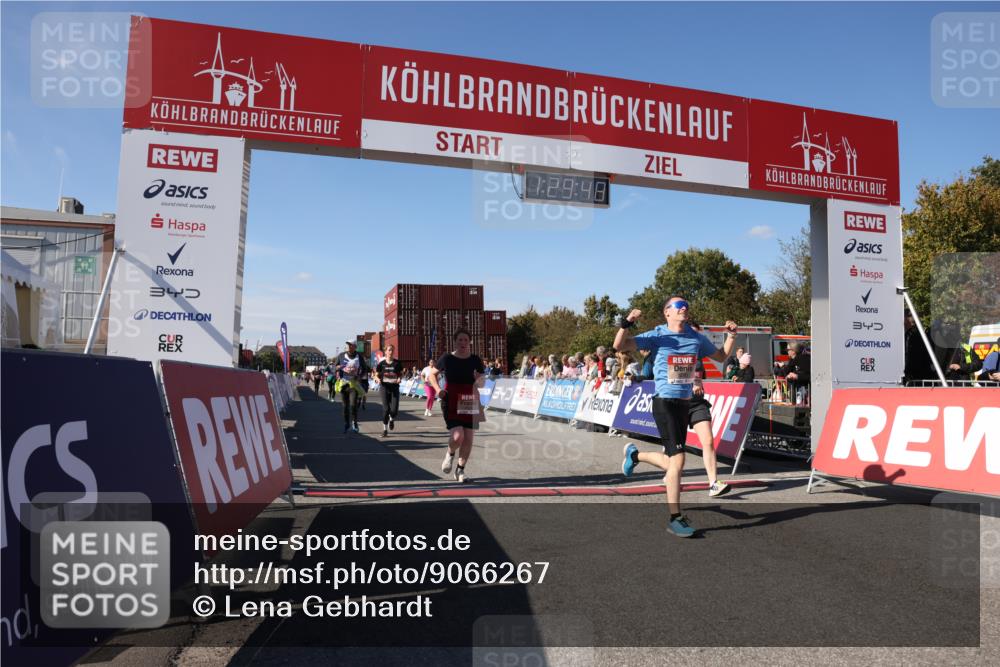 03.10.2025 - Köhlbrandbrückenlauf Lena Gebhardt http://msf.ph/oto/9066267 03.10.2025 13:29:49 Ziel 4629, 4660, 4714, 4720, 4733, 4825, 5119, 5120, 5260, 5333, 5574, 5930, 5944, 6066, 6093, 6215, 6234, 6698 meine-sportfotos.de