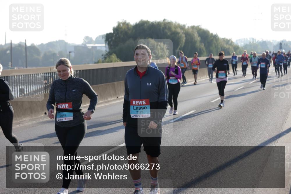 03.10.2025 - Köhlbrandbrückenlauf Jannik Wohlers http://msf.ph/oto/9066273 03.10.2025 09:27:12 Position 3 2548, 2182 meine-sportfotos.de