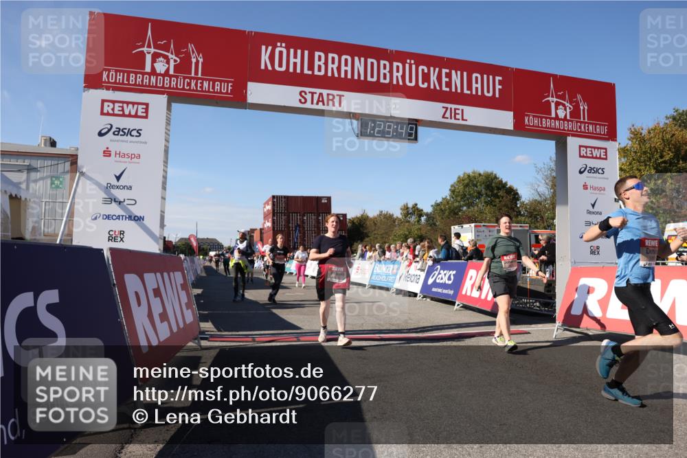 03.10.2025 - Köhlbrandbrückenlauf Lena Gebhardt http://msf.ph/oto/9066277 03.10.2025 13:29:49 Ziel 4629, 4660, 4714, 4720, 4733, 4825, 5119, 5120, 5260, 5333, 5574, 5930, 5944, 6066, 6093, 6215, 6234, 6698 meine-sportfotos.de