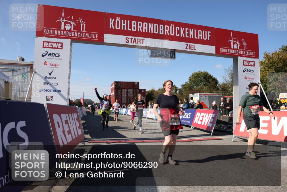 03.10.2025 - Köhlbrandbrückenlauf Lena Gebhardt http://msf.ph/oto/9066290 03.10.2025 13:29:50 Ziel 4629, 4660, 4714, 4720, 4733, 4825, 5119, 5120, 5260, 5333, 5574, 5587, 5621, 5930, 5944, 6066, 6234, 6698 meine-sportfotos.de