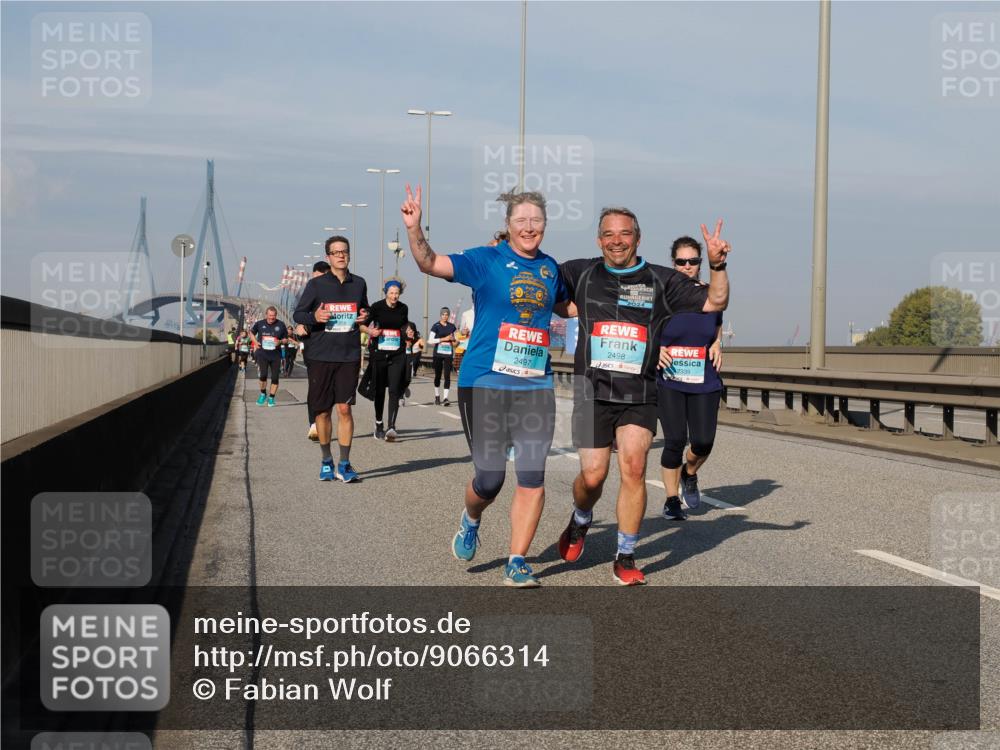 03.10.2025 - Köhlbrandbrückenlauf Fabian Wolf http://msf.ph/oto/9066314 03.10.2025 10:09:19 Position 3 2024, 2497, 2498, 2339 meine-sportfotos.de