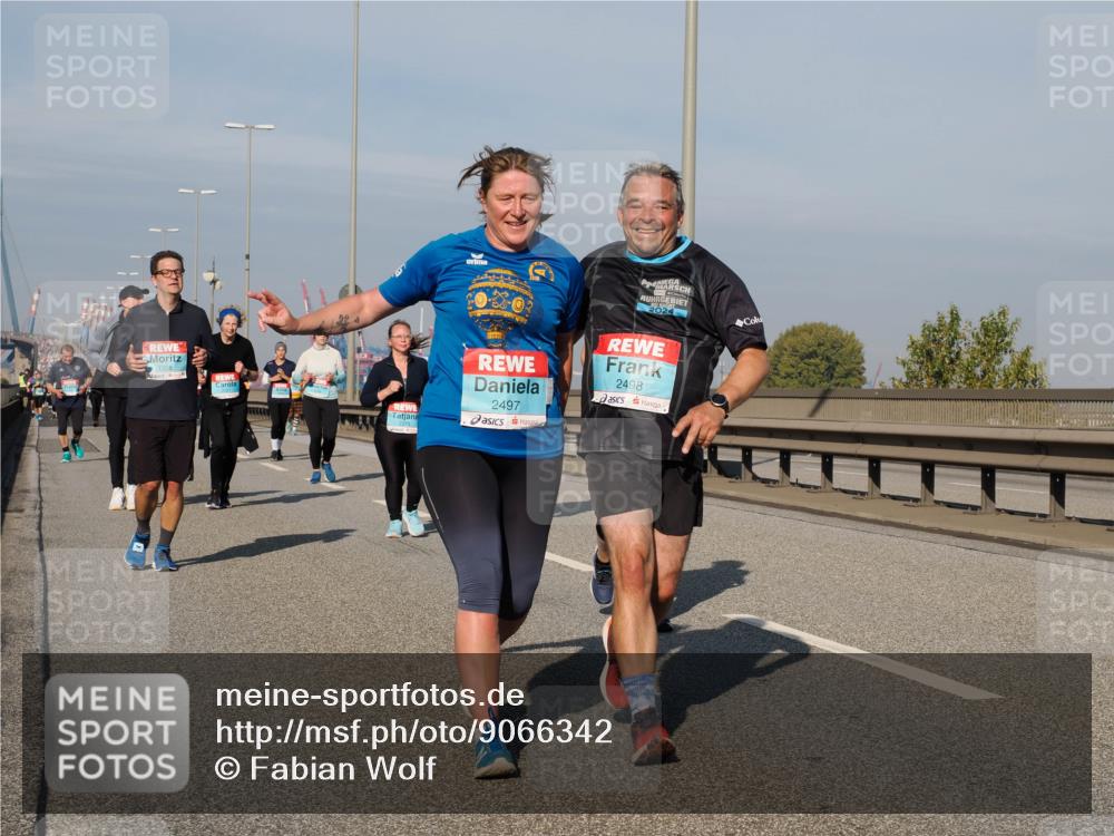 03.10.2025 - Köhlbrandbrückenlauf Fabian Wolf http://msf.ph/oto/9066342 03.10.2025 10:09:20 Position 3 1358, 2024, 2497, 2498 meine-sportfotos.de