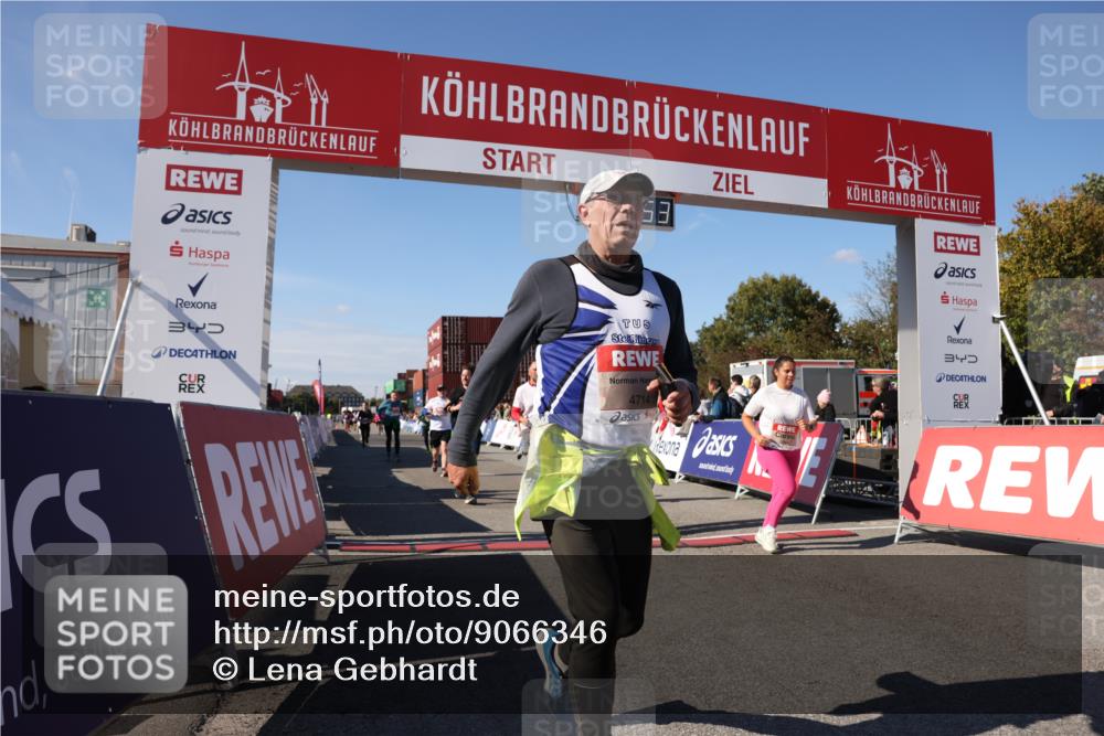 03.10.2025 - Köhlbrandbrückenlauf Lena Gebhardt http://msf.ph/oto/9066346 03.10.2025 13:29:53 Ziel 4629, 4660, 4714, 4720, 4733, 4825, 5119, 5120, 5260, 5333, 5574, 5587, 5621, 5930, 5944, 6066, 6234, 6570, 6698 meine-sportfotos.de