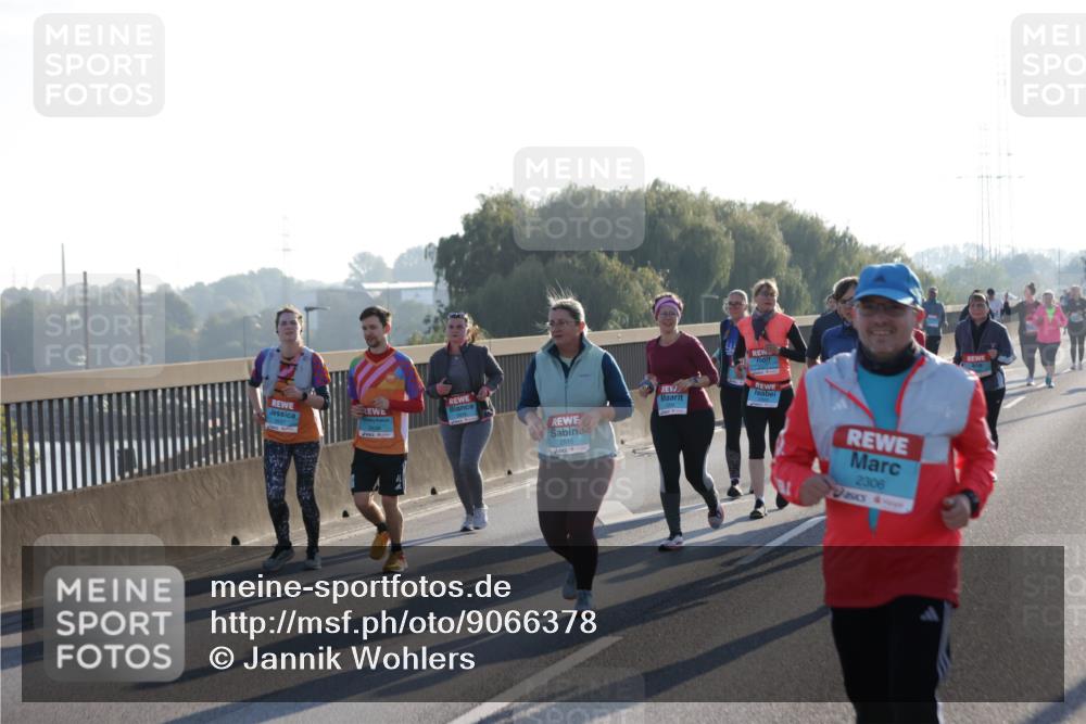 03.10.2025 - Köhlbrandbrückenlauf Jannik Wohlers http://msf.ph/oto/9066378 03.10.2025 09:27:23 Position 3 2515, 2306 meine-sportfotos.de