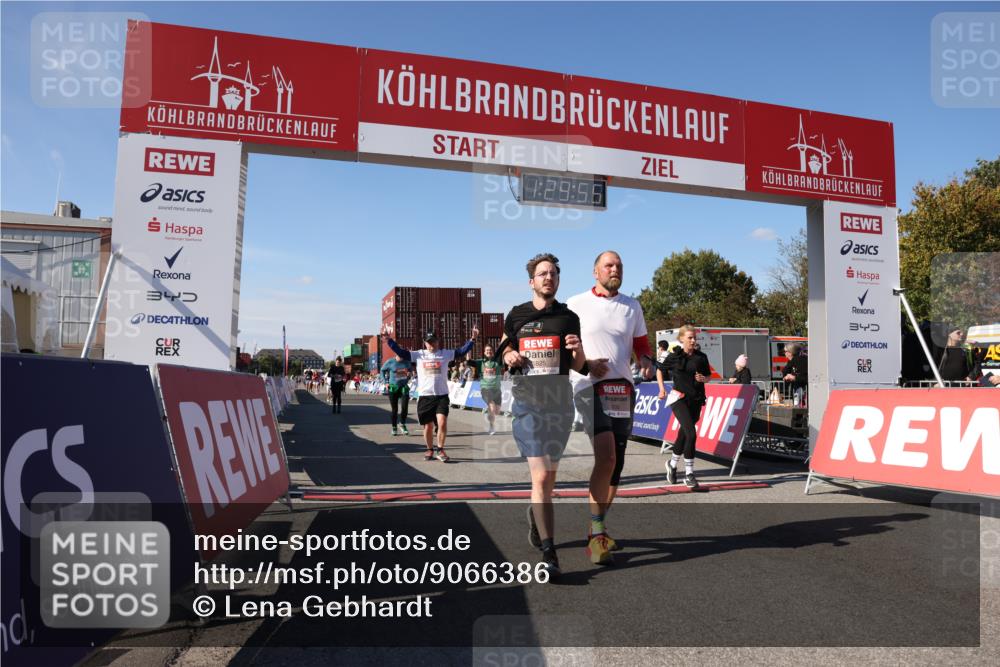 03.10.2025 - Köhlbrandbrückenlauf Lena Gebhardt http://msf.ph/oto/9066386 03.10.2025 13:29:55 Ziel 4714, 4825, 5260, 5333, 5369, 5574, 5587, 5621, 5930, 5944, 6066, 6234, 6570, 6698 meine-sportfotos.de