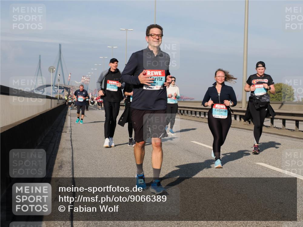 03.10.2025 - Köhlbrandbrückenlauf Fabian Wolf http://msf.ph/oto/9066389 03.10.2025 10:09:22 Position 3 58, 2375, 3754 meine-sportfotos.de