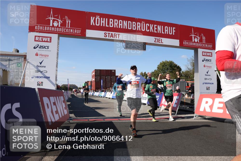 03.10.2025 - Köhlbrandbrückenlauf Lena Gebhardt http://msf.ph/oto/9066412 03.10.2025 13:29:57 Ziel 4714, 4825, 5260, 5333, 5369, 5574, 5587, 5621, 5930, 5944, 6066, 6234, 6570, 6698 meine-sportfotos.de