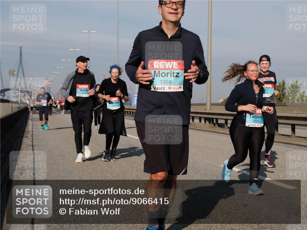 03.10.2025 - Köhlbrandbrückenlauf Fabian Wolf http://msf.ph/oto/9066415 03.10.2025 10:09:23 Position 3 2526, 2557, 1358, 2375, 754 meine-sportfotos.de