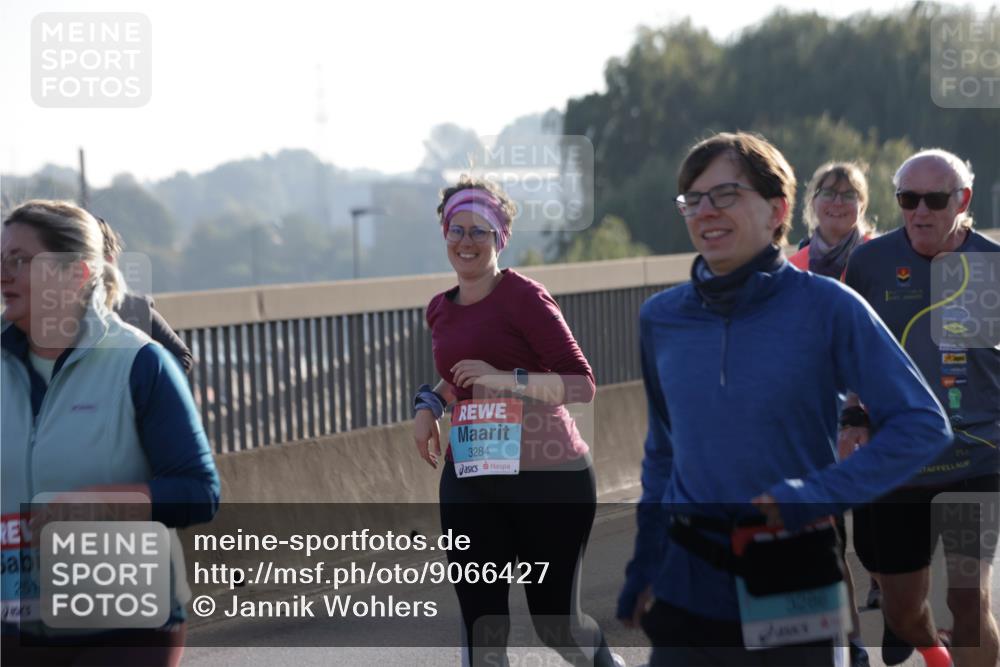 03.10.2025 - Köhlbrandbrückenlauf Jannik Wohlers http://msf.ph/oto/9066427 03.10.2025 09:27:25 Position 3 2515, 3284, 4288, 21, 3 meine-sportfotos.de