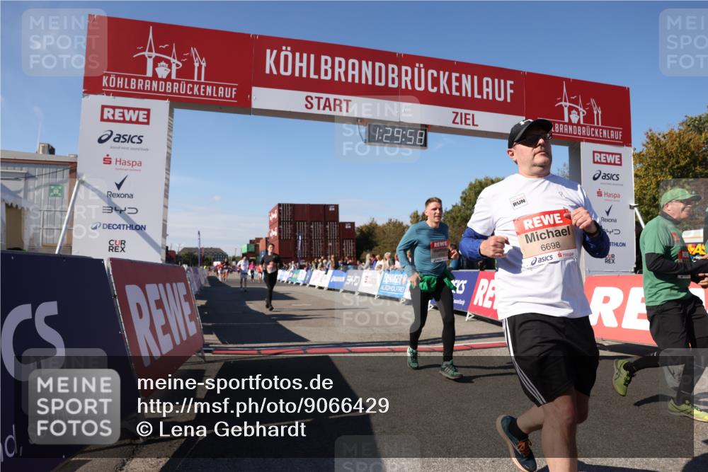 03.10.2025 - Köhlbrandbrückenlauf Lena Gebhardt http://msf.ph/oto/9066429 03.10.2025 13:29:59 Ziel 4459, 4714, 4825, 5369, 5587, 5621, 5930, 5944, 6066, 6234, 6570, 6698 meine-sportfotos.de
