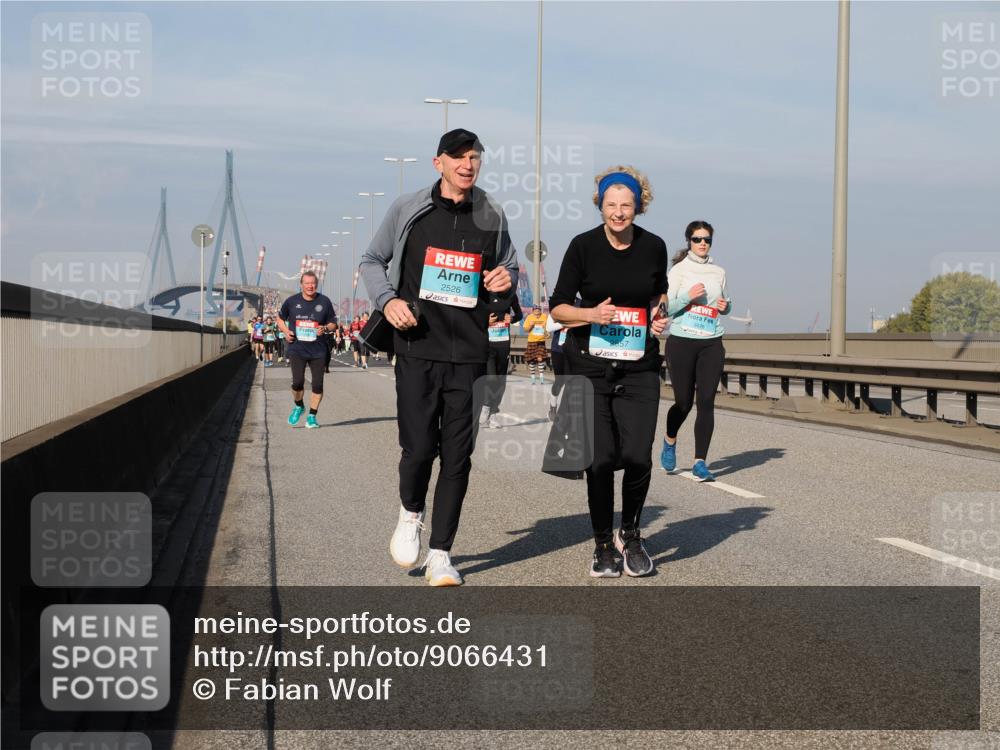 03.10.2025 - Köhlbrandbrückenlauf Fabian Wolf http://msf.ph/oto/9066431 03.10.2025 10:09:24 Position 3 2526, 2557 meine-sportfotos.de