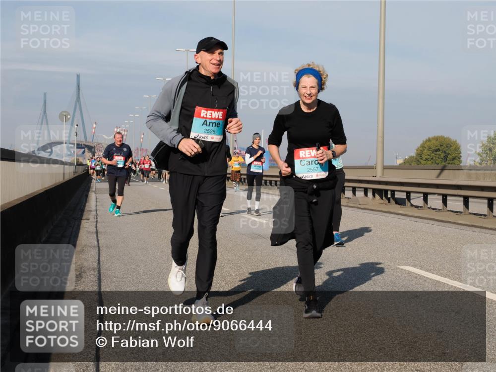03.10.2025 - Köhlbrandbrückenlauf Fabian Wolf http://msf.ph/oto/9066444 03.10.2025 10:09:25 Position 3 2526, 2557 meine-sportfotos.de