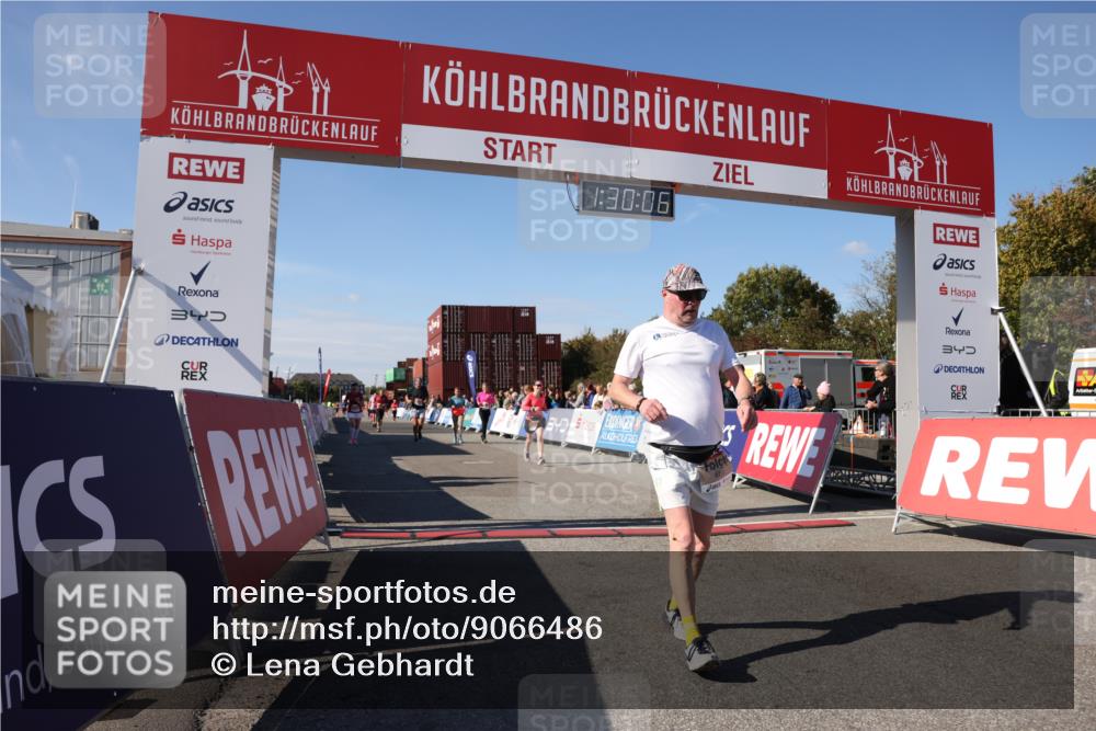 03.10.2025 - Köhlbrandbrückenlauf Lena Gebhardt http://msf.ph/oto/9066486 03.10.2025 13:30:06 Ziel 4459, 5038, 5151, 5153, 5161, 5369, 5398, 5587, 5621, 6570 meine-sportfotos.de