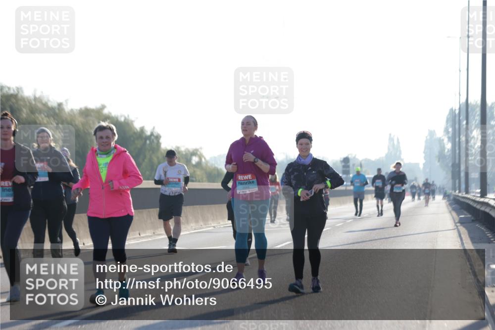 03.10.2025 - Köhlbrandbrückenlauf Jannik Wohlers http://msf.ph/oto/9066495 03.10.2025 09:27:33 Position 3 2666 meine-sportfotos.de