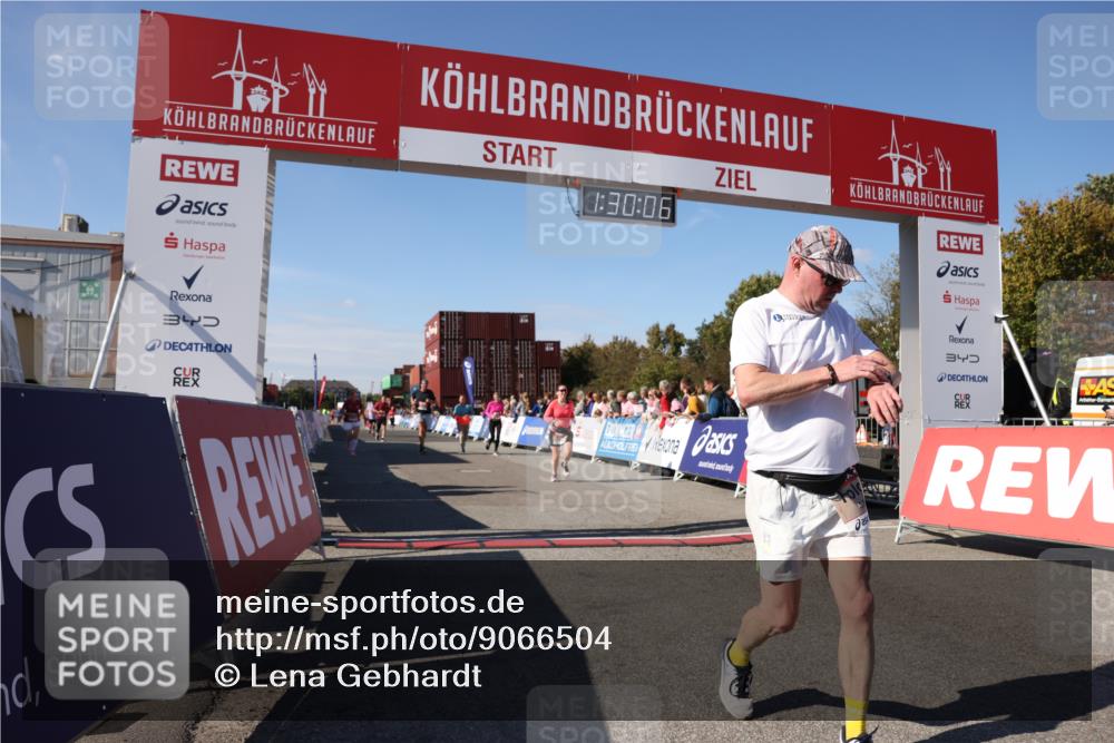 03.10.2025 - Köhlbrandbrückenlauf Lena Gebhardt http://msf.ph/oto/9066504 03.10.2025 13:30:07 Ziel 4459, 5038, 5151, 5153, 5161, 5369, 5398, 6570 meine-sportfotos.de