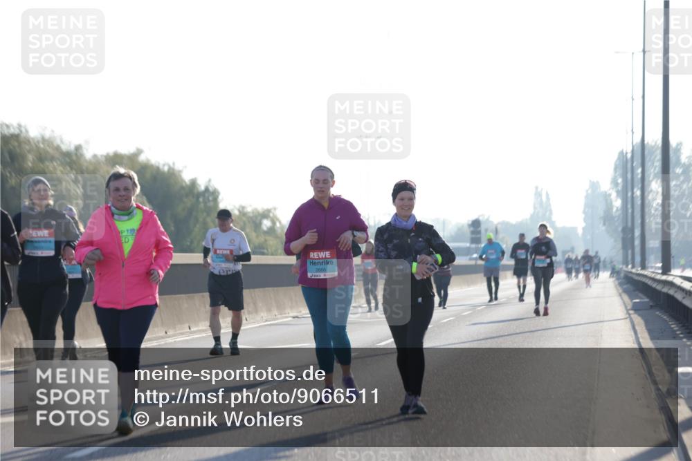 03.10.2025 - Köhlbrandbrückenlauf Jannik Wohlers http://msf.ph/oto/9066511 03.10.2025 09:27:33 Position 3 2666 meine-sportfotos.de