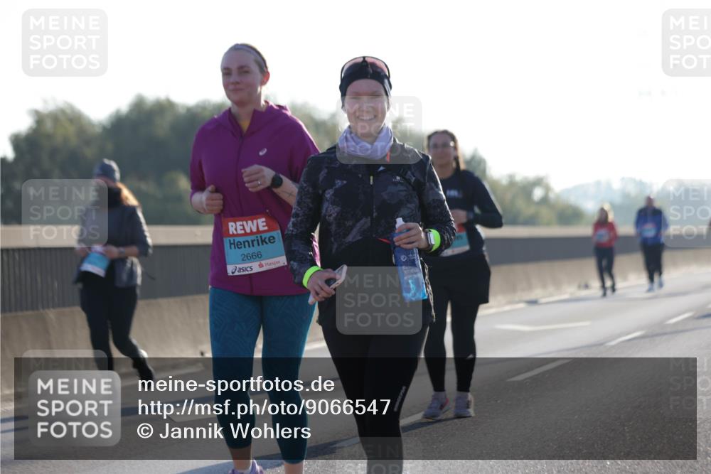 03.10.2025 - Köhlbrandbrückenlauf Jannik Wohlers http://msf.ph/oto/9066547 03.10.2025 09:27:37 Position 3 2666 meine-sportfotos.de