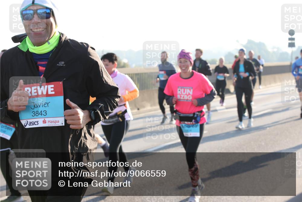 03.10.2025 - Köhlbrandbrückenlauf Lena Gebhardt http://msf.ph/oto/9066559 03.10.2025 09:23:12 Position 1 3148, 3843 meine-sportfotos.de