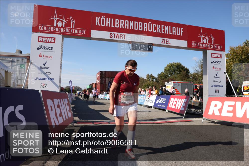 03.10.2025 - Köhlbrandbrückenlauf Lena Gebhardt http://msf.ph/oto/9066591 03.10.2025 13:30:14 Ziel 4459, 4823, 5038, 5079, 5151, 5153, 5161, 5174, 5398, 6219 meine-sportfotos.de