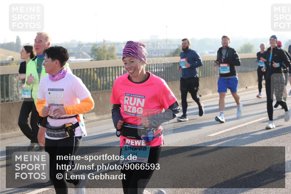 03.10.2025 - Köhlbrandbrückenlauf Lena Gebhardt http://msf.ph/oto/9066593 03.10.2025 09:23:13 Position 1 1804 meine-sportfotos.de