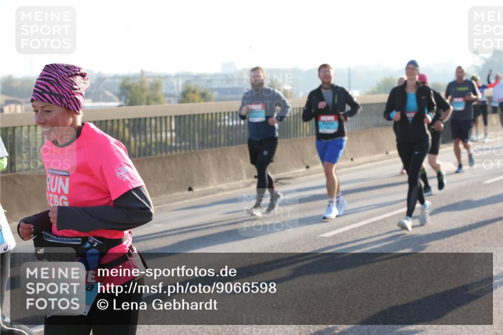 03.10.2025 - Köhlbrandbrückenlauf Lena Gebhardt http://msf.ph/oto/9066598 03.10.2025 09:23:13 Position 1 1804 meine-sportfotos.de
