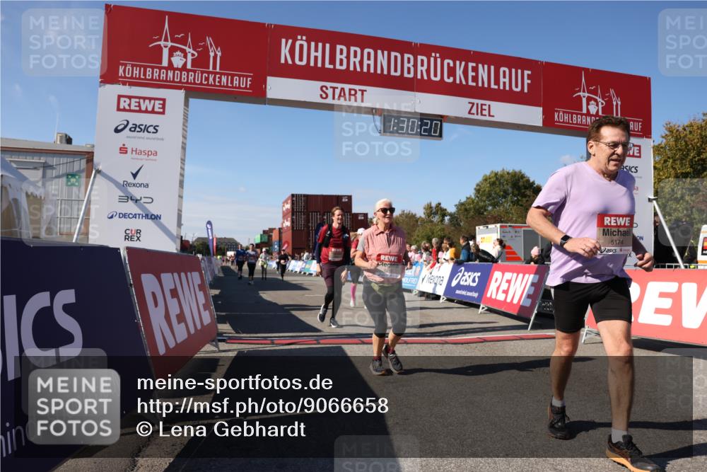03.10.2025 - Köhlbrandbrückenlauf Lena Gebhardt http://msf.ph/oto/9066658 03.10.2025 13:30:21 Ziel 4823, 4927, 5017, 5038, 5060, 5079, 5151, 5153, 5157, 5161, 5174, 5233, 6078, 6219 meine-sportfotos.de