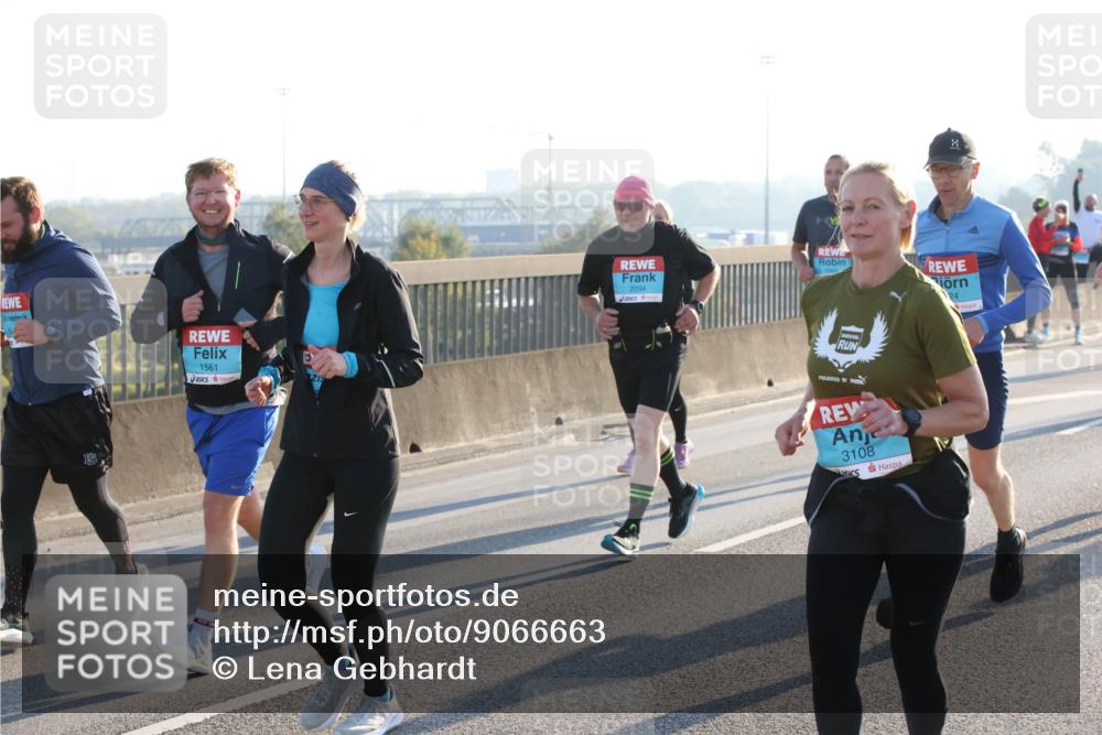 03.10.2025 - Köhlbrandbrückenlauf Lena Gebhardt http://msf.ph/oto/9066663 03.10.2025 09:23:15 Position 1 1561, 2094, 3108, 24 meine-sportfotos.de