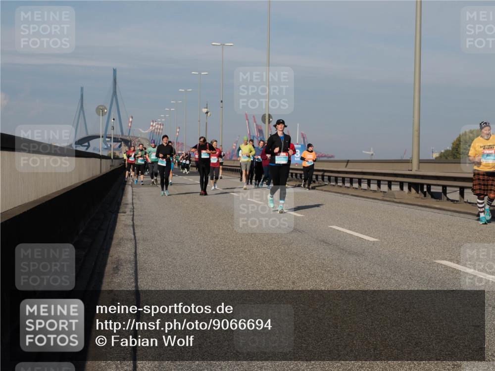 03.10.2025 - Köhlbrandbrückenlauf Fabian Wolf http://msf.ph/oto/9066694 03.10.2025 10:09:37 Position 3  meine-sportfotos.de