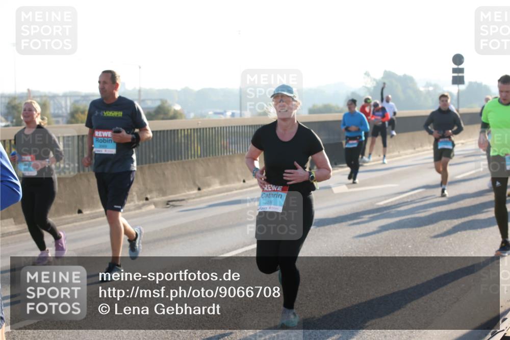 03.10.2025 - Köhlbrandbrückenlauf Lena Gebhardt http://msf.ph/oto/9066708 03.10.2025 09:23:16 Position 1 2006 meine-sportfotos.de