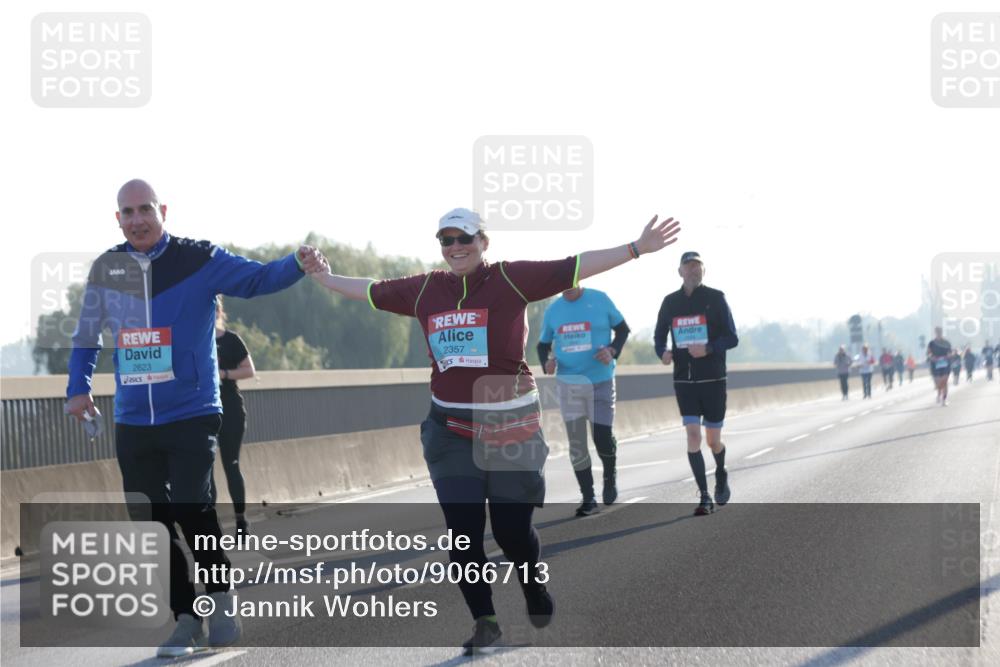 03.10.2025 - Köhlbrandbrückenlauf Jannik Wohlers http://msf.ph/oto/9066713 03.10.2025 09:27:56 Position 3 2623, 2357 meine-sportfotos.de
