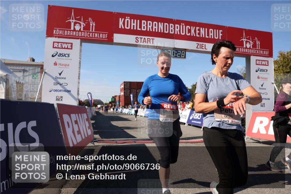 03.10.2025 - Köhlbrandbrückenlauf Lena Gebhardt http://msf.ph/oto/9066736 03.10.2025 13:30:28 Ziel 4823, 4927, 5017, 5060, 5157, 5174, 5233, 5346, 6078, 6219 meine-sportfotos.de