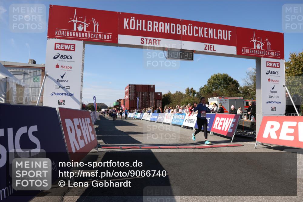 03.10.2025 - Köhlbrandbrückenlauf Lena Gebhardt http://msf.ph/oto/9066740 03.10.2025 13:30:32 Ziel 4927, 5017, 5060, 5157, 5346, 6078 meine-sportfotos.de