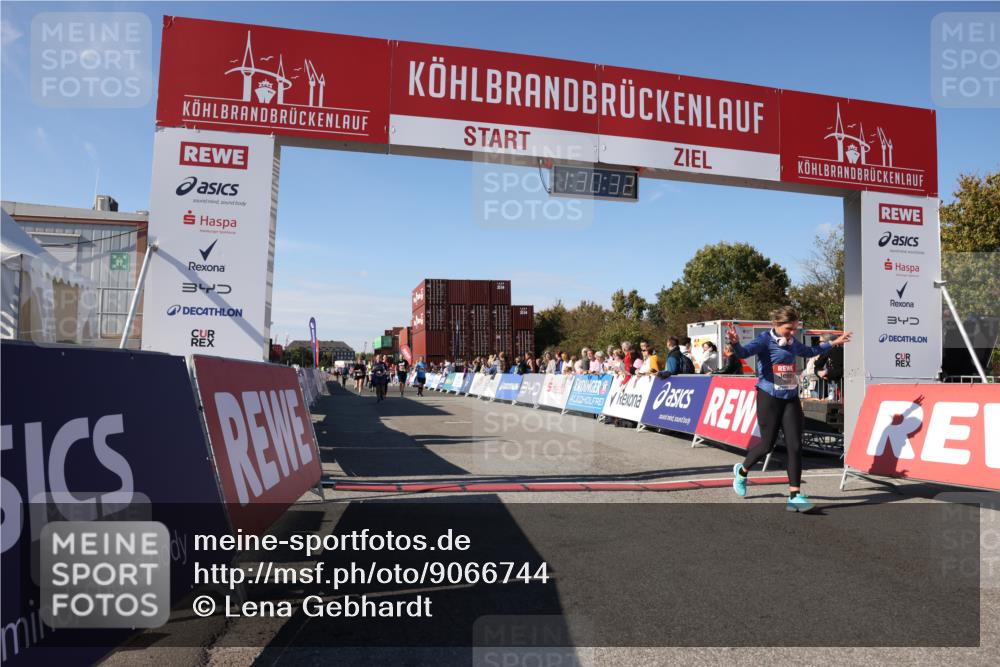 03.10.2025 - Köhlbrandbrückenlauf Lena Gebhardt http://msf.ph/oto/9066744 03.10.2025 13:30:33 Ziel 4355, 4927, 5017, 5060, 5346, 6078, 6170 meine-sportfotos.de