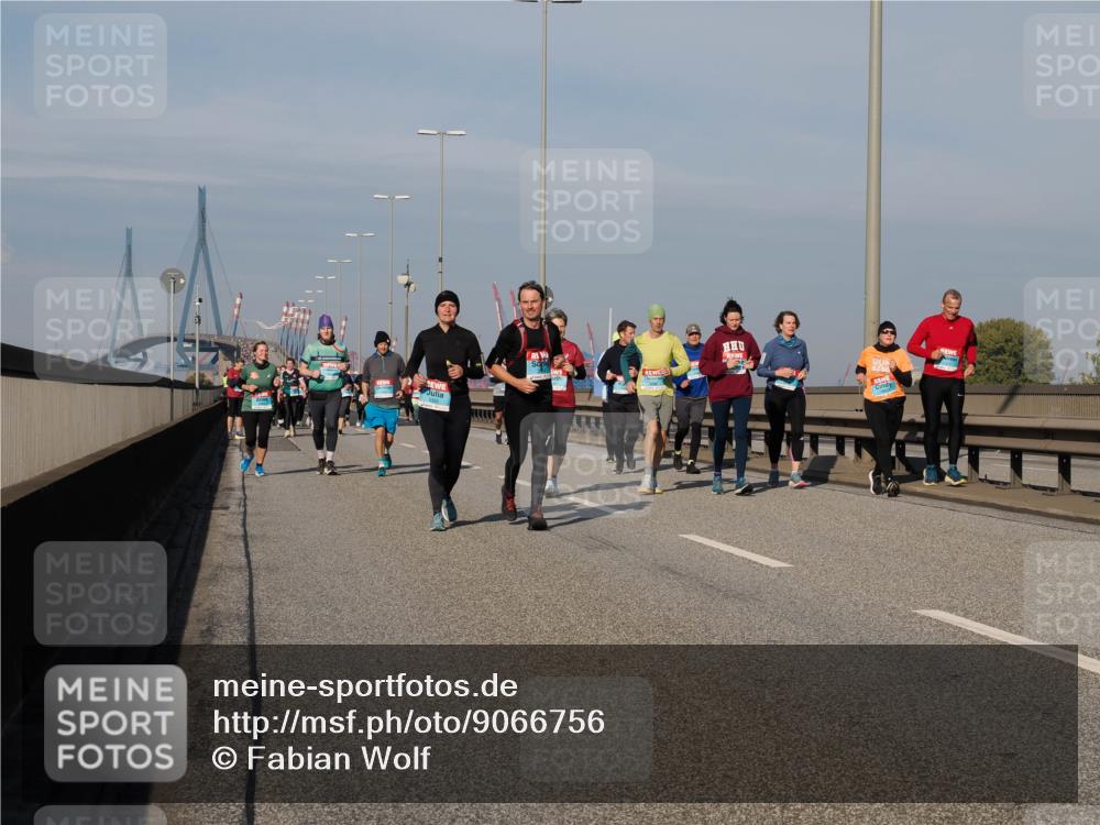 03.10.2025 - Köhlbrandbrückenlauf Fabian Wolf http://msf.ph/oto/9066756 03.10.2025 10:09:43 Position 3  meine-sportfotos.de