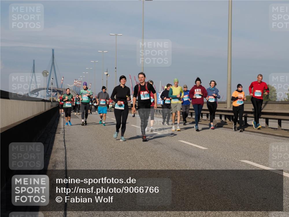 03.10.2025 - Köhlbrandbrückenlauf Fabian Wolf http://msf.ph/oto/9066766 03.10.2025 10:09:44 Position 3  meine-sportfotos.de
