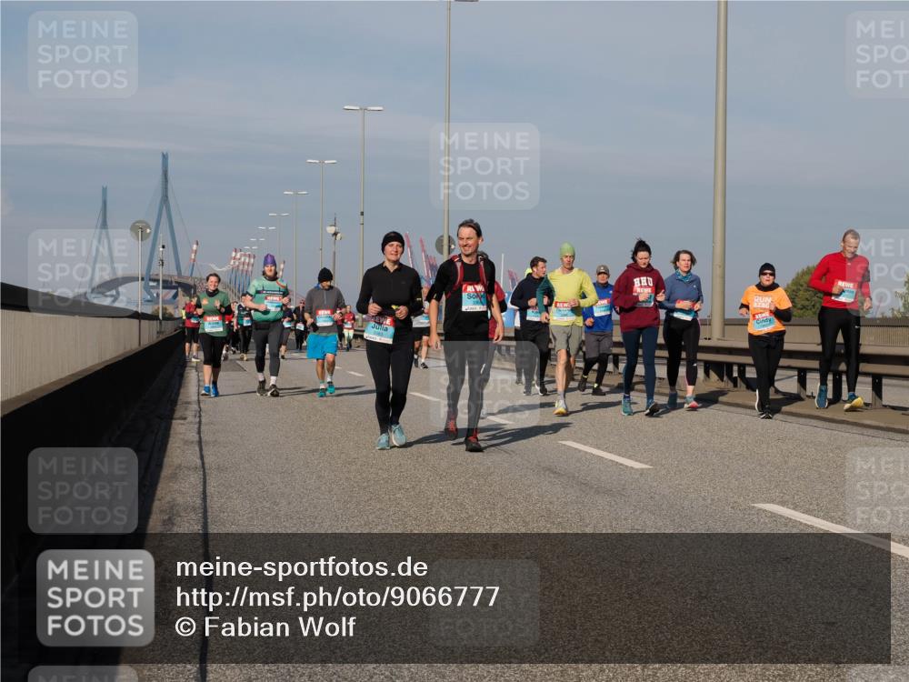 03.10.2025 - Köhlbrandbrückenlauf Fabian Wolf http://msf.ph/oto/9066777 03.10.2025 10:09:44 Position 3 3383 meine-sportfotos.de