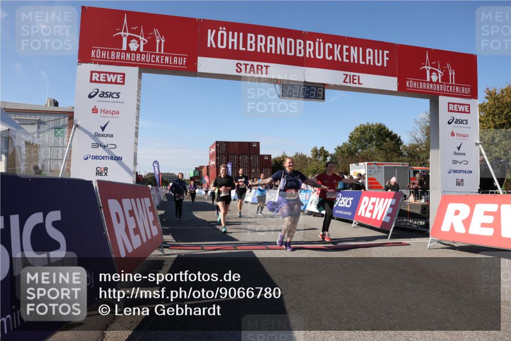 03.10.2025 - Köhlbrandbrückenlauf Lena Gebhardt http://msf.ph/oto/9066780 03.10.2025 13:30:40 Ziel 4355, 4840, 4841, 4937, 5289, 5346, 5391, 6170, 6223, 6347 meine-sportfotos.de