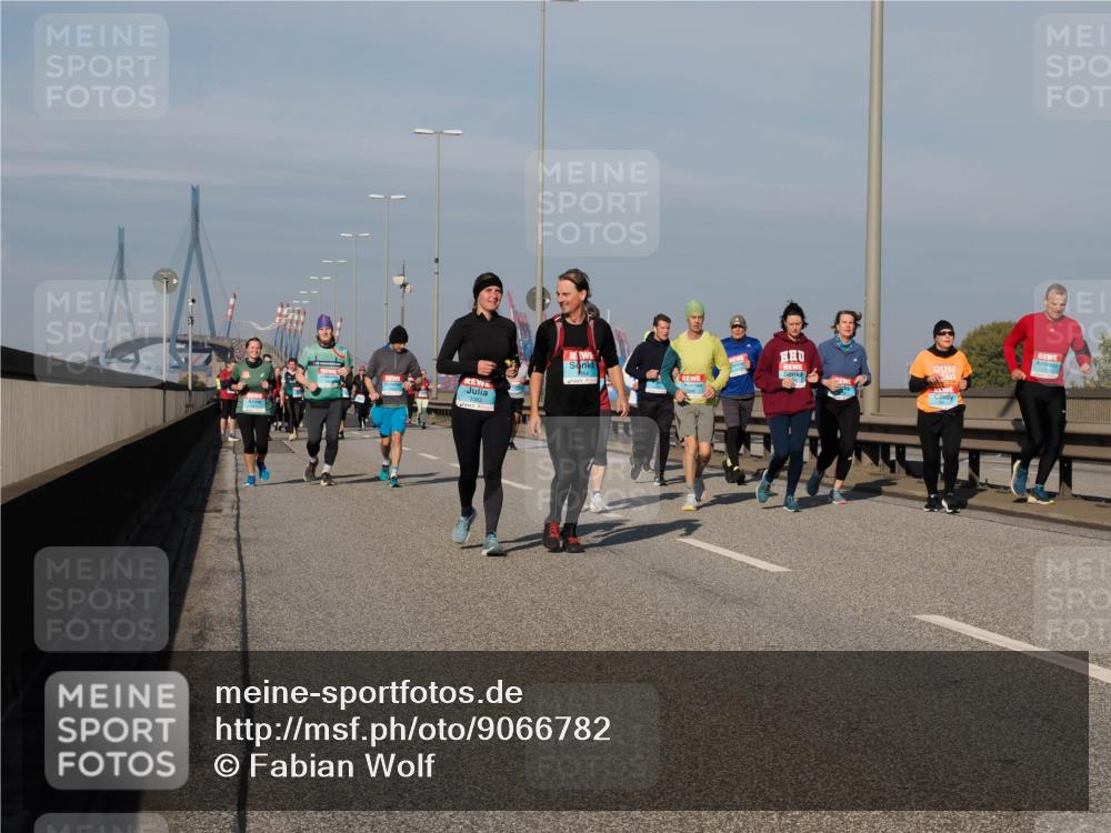 03.10.2025 - Köhlbrandbrückenlauf Fabian Wolf http://msf.ph/oto/9066782 03.10.2025 10:09:44 Position 3 85 meine-sportfotos.de