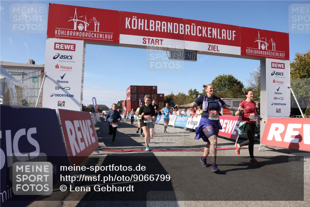 03.10.2025 - Köhlbrandbrückenlauf Lena Gebhardt http://msf.ph/oto/9066799 03.10.2025 13:30:41 Ziel 4355, 4840, 4841, 4937, 5289, 5346, 5391, 6170, 6223, 6347 meine-sportfotos.de