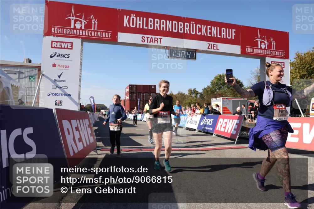 03.10.2025 - Köhlbrandbrückenlauf Lena Gebhardt http://msf.ph/oto/9066815 03.10.2025 13:30:41 Ziel 4355, 4840, 4841, 4937, 5289, 5346, 5391, 6170, 6223, 6347 meine-sportfotos.de
