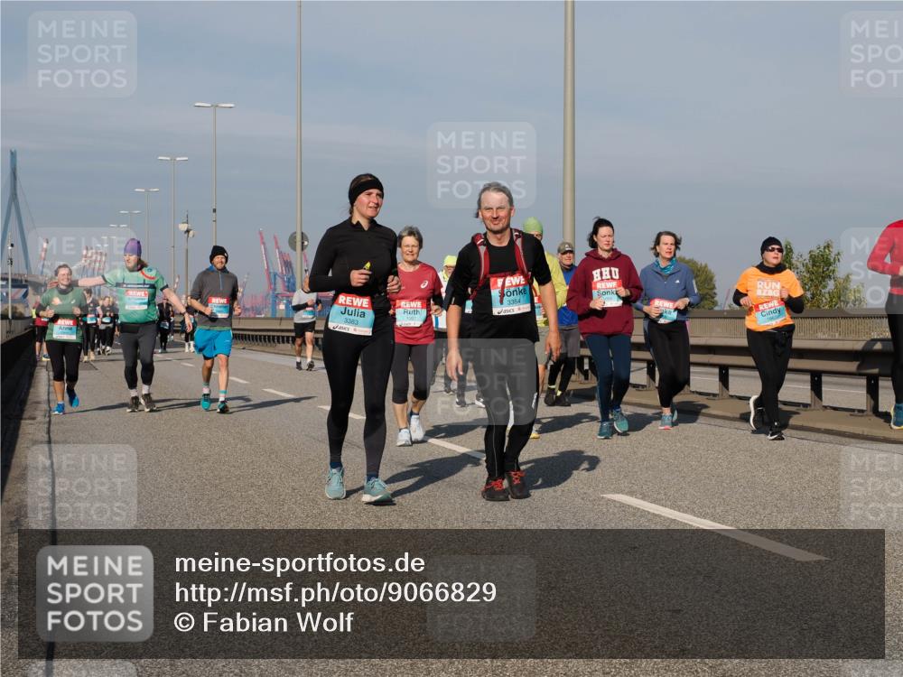 03.10.2025 - Köhlbrandbrückenlauf Fabian Wolf http://msf.ph/oto/9066829 03.10.2025 10:09:46 Position 3 3384, 3383 meine-sportfotos.de