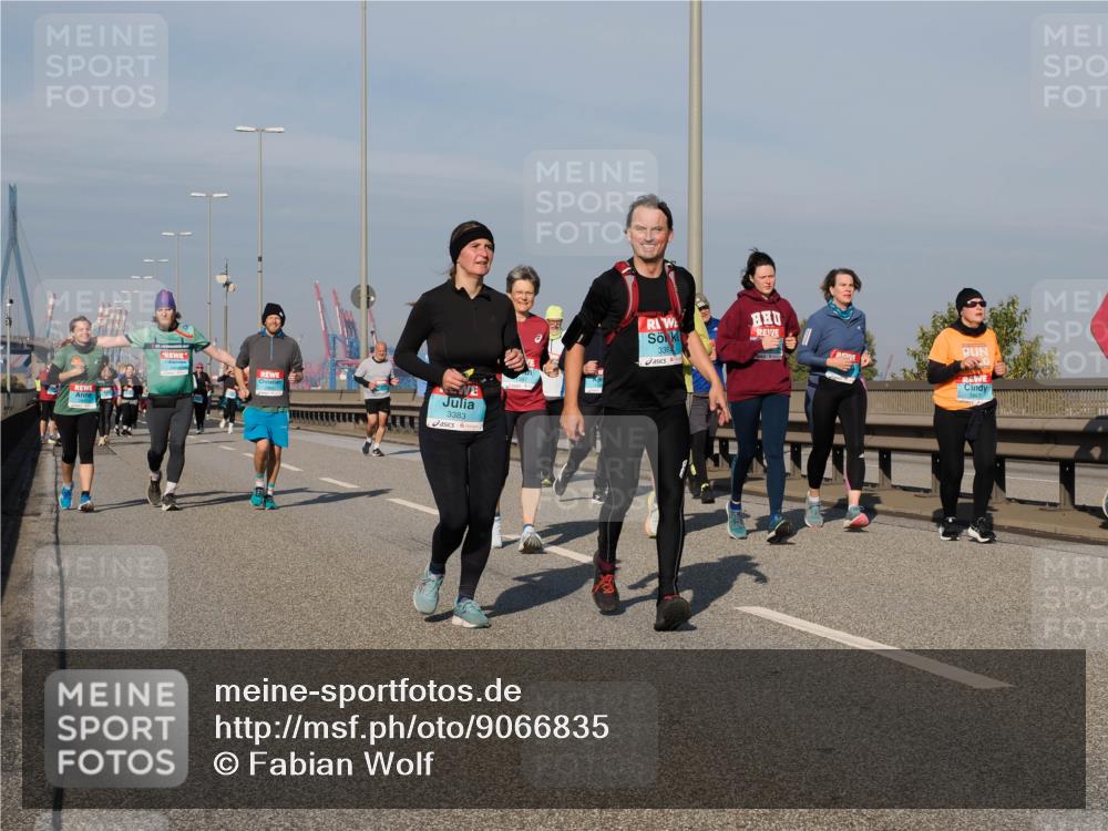 03.10.2025 - Köhlbrandbrückenlauf Fabian Wolf http://msf.ph/oto/9066835 03.10.2025 10:09:46 Position 3 3383, 338 meine-sportfotos.de